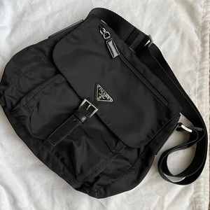 Auth PRADA Nylon Crossbody/Shoulder Messenger Bag